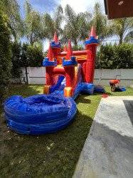 A66FA889 BC78 402C A313 3570B3120750 1682282705 11x20 FUN SIZE MULTI COLOR CASTLE COMBO WET