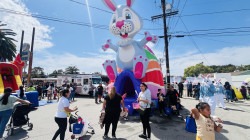 IMG 4696 1744670724 Giant Bunny Bounce House